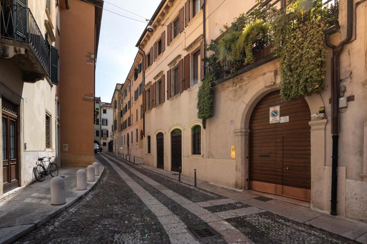 Romeo And Juliet Apartments Verona Bagian luar foto